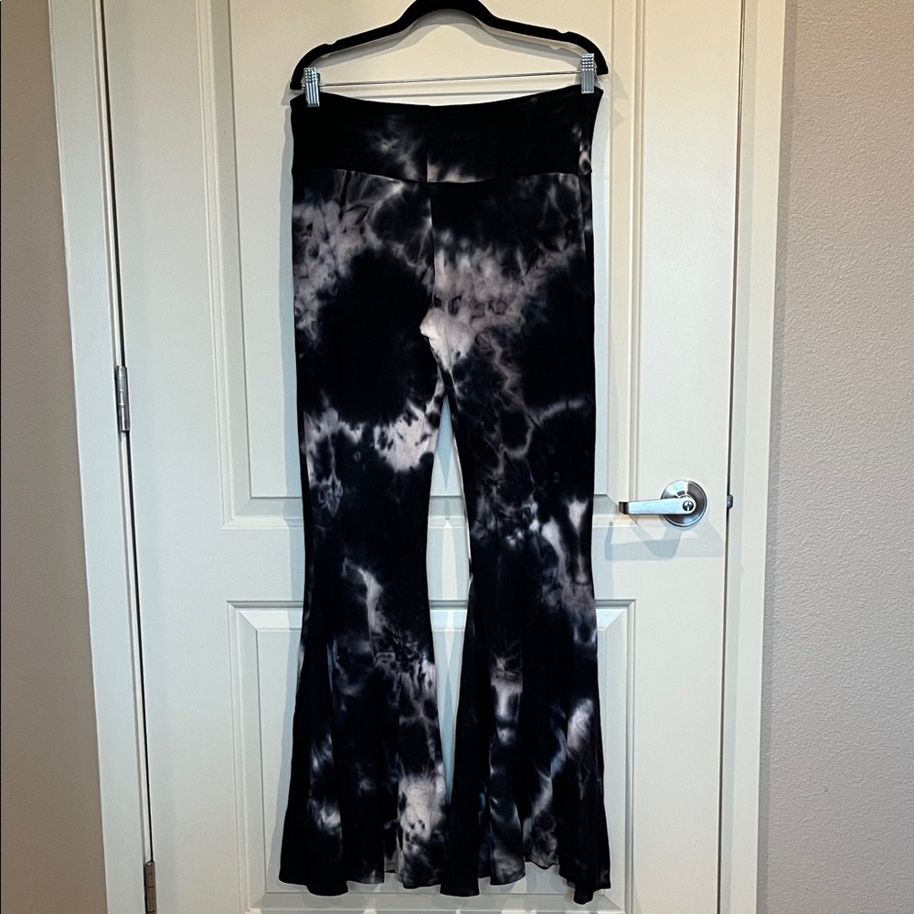 Black and White Tie-Dye Flared Pants